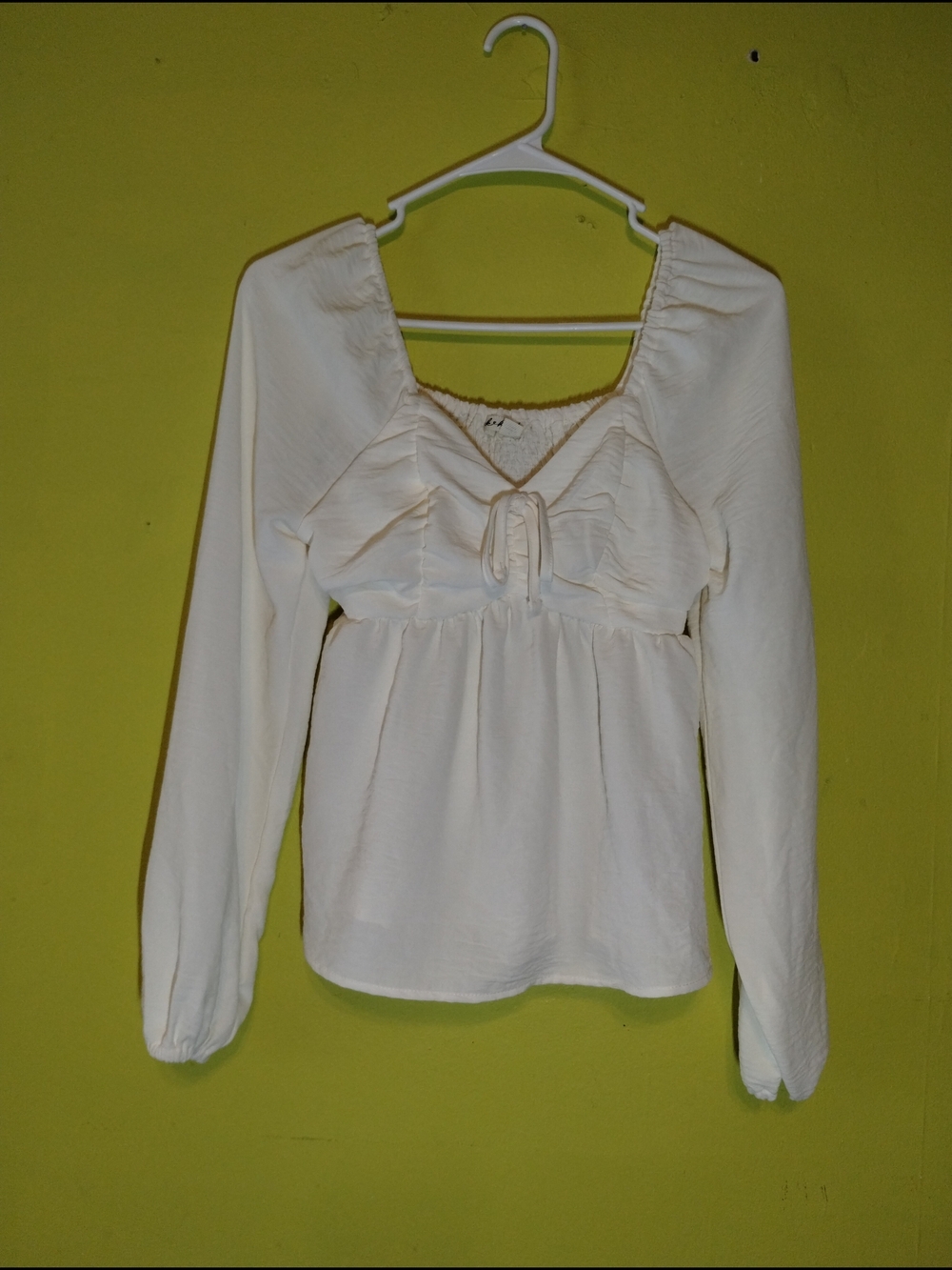 Derek Heart Cream Long-Sleeve Peasant Top with Front Tie